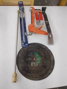 lot 59766 image: Lot of Miscellaneous Tools