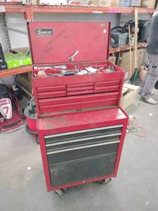 lot 59862 image: Snap-on rolling tool chest - Top Lid and 12 Drawers
