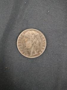 lot 60516 image: Italian 100 Lire coin