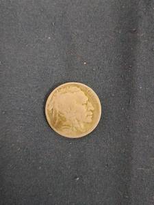 lot 60522 image: 1924 United States Buffalo Nickel