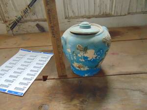 lot 1603 image: Pottery Cookie Jar 