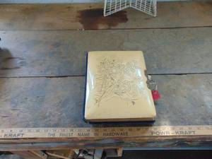 lot 1624 image: Vintage Photo Album