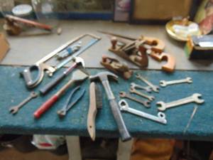 lot 1667 image: Selection of Hand Tools
