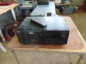 lot 1683 image: Sony CD Player
