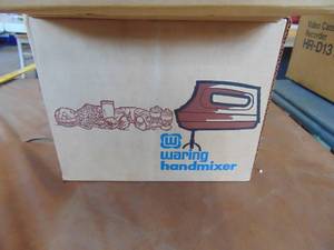 lot 1750 image: Waring Handmixer - in Box