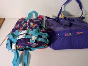 lot 130 image: Speedo Child Life Jacket with Swimming Gear Set