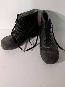 lot 131 image: Onguard Black Waterproof Rain Boots with Laces Steel toe Size 8