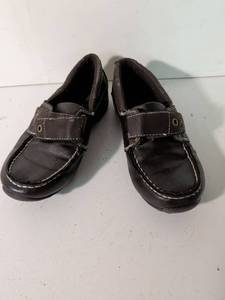lot 140 image: Black Leather Childrens Boat Shoes Size 1