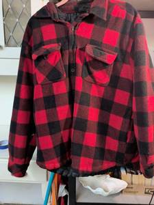 lot 174 image: Dickies Red Black Buffalo Plaid Flannel Shirt Size XL