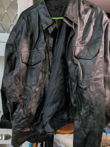 lot 200 image: Black Leather Motorcycle Jacket Size 4XL