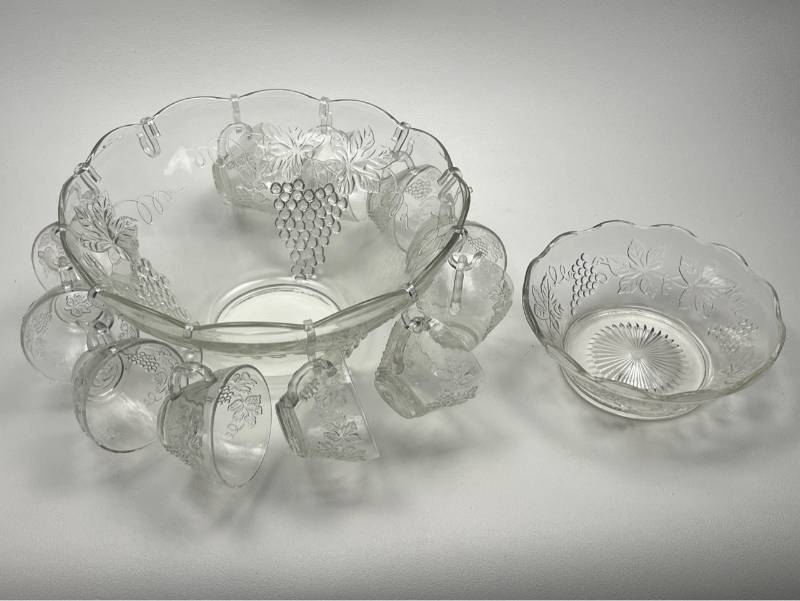 lot 214 image: Glass Grape Pattern Punch Bowl Set with Cups