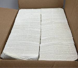 lot 200 image: TIDI Disposable Patient Bibs Towels 500 Count