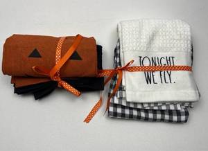 lot 201 image: Halloween Kitchen Towel Set with Pumpkin Face Design