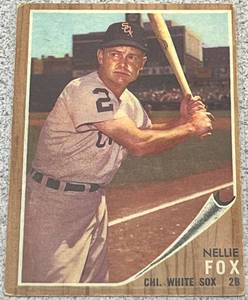 lot 109 image: 1962 Topps Baseball Card #73 - Nellie Fox Chicago White Sox