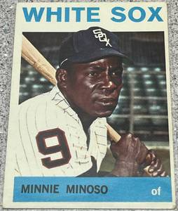 lot 151 image: 1964 Topps Baseball Card #538 - Minnie Minoso Chicago White Sox