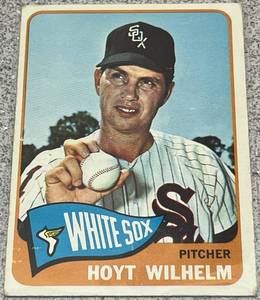 lot 164 image: 1965 Topps Baseball Card #276 - Hoyt Wilhelm Chicago White Sox