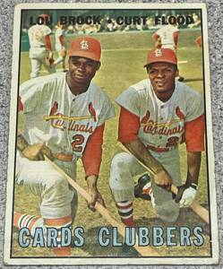 lot 181 image: 1967 Topps Baseball Card #63 -  Cardinals Clubbers Lou Brock Curt Flood