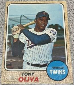 lot 188 image: 1968 Topps Baseball Card #165 - Tony Oliva Minnesota Twins