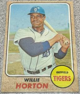 lot 190 image: 1968 Topps Baseball Card #360 - Willie Horton Detroit Tigers