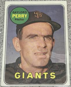 lot 204 image: 1969 Topps Baseball Card #485 - Gaylord Perry San Francisco Giants
