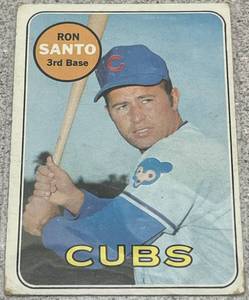 lot 208 image: 1969 Topps Baseball Card #570 - Ron Santo Chicago Cubs