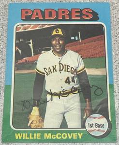 lot 235 image: 1975 Topps Baseball Card #450 - Willie McCovey