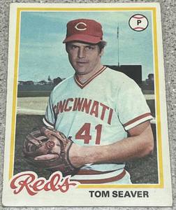 lot 268 image: 1978 Topps Baseball Card #450 - Tom Seaver