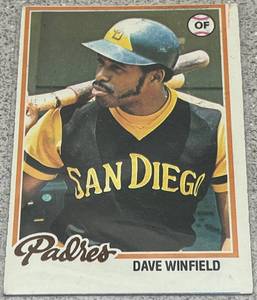 lot 270 image: 1978 Topps Baseball Card #530 - Dave Winfield