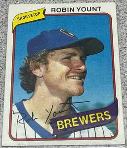 lot 302 image: 1980 Topps Baseball Card #265 - Robin Yount
