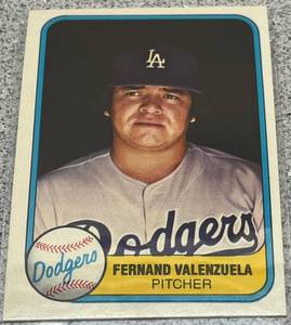 lot 345 image: 1981 Fleer Baseball Card #140 - Fernando Valenzuela