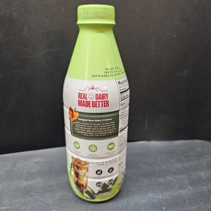 lot 1088 image: Darigold Lactose Free Hazelnut Coffee Creamer - UHT Pasteurized, Gluten Free, Kosher, rbST Free Coffee Creamer Liquid - Made with No Oils & Fresh, Real Cream - Hazelnut, 32oz BB 672026