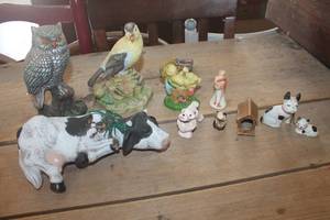 lot 1049 image: Vtg. Animal Figurines some Made in Japan