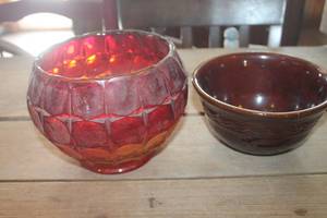 lot 1080 image: Vtg. Mar Crest Bowl and More