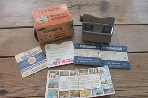 lot 1100 image: IOB View Master with Reels