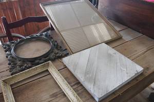 lot 1102 image: Vtg. Metal Frame and More