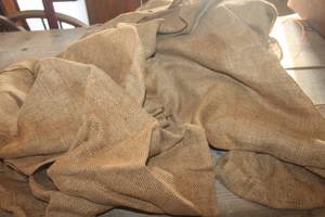 lot 1113 image: Burlap Material
