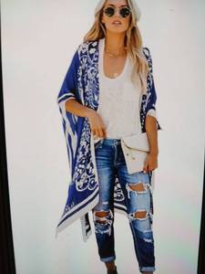 lot 29143 image: Dokotoo Womens Casual Beach Cover Kimono Bohemian Floral Print One Size Blue and White