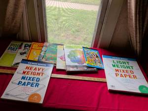 lot 35 image: Mixed Art Paper and Activity Book Bundle