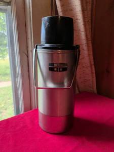 lot 74 image: Thermos Stainless Steel Travel Tumbler with Handle