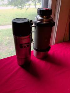 lot 82 image: Thermos Insulated Travel Mugs and Bottles Set