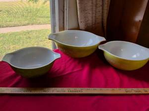 Pyrex Spring Blossom Green Cinderella Mixing Bowl Set