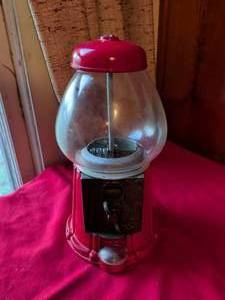 lot 117 image: Red Glass Globe Gumball Machine with Metal Base