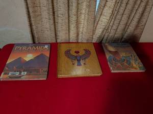 lot 142 image: Egyptian Mythology and History Book Collection