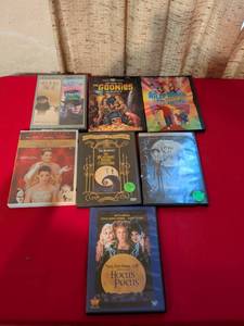 lot 154 image: Classic Family Movie DVD Collection Bundle
