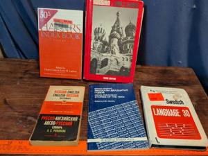 lot 251 image: Collection of Russian Language Learning Books and Dictionary Set