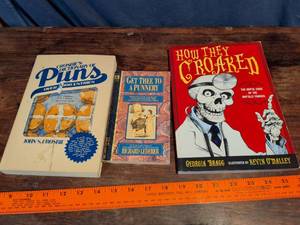 lot 254 image: Collection of Humor and Word Play Books