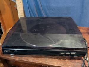 lot 307 image: Sony PS-LX300USB Stereo Turntable System