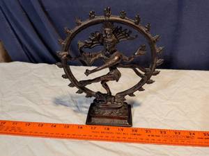 lot 319 image: Shiva Nataraja metal Statue Dancing Figure