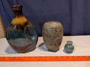 lot 322 image: Handmade Ceramic Pottery Vase Collection Set