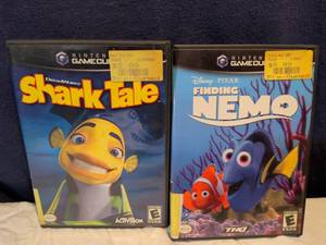 lot 365 image: Nintendo GameCube Games Bundle - Shark Tale and Finding Nemo